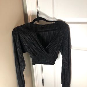 Urban outfitter black cropped long sleeve blouse